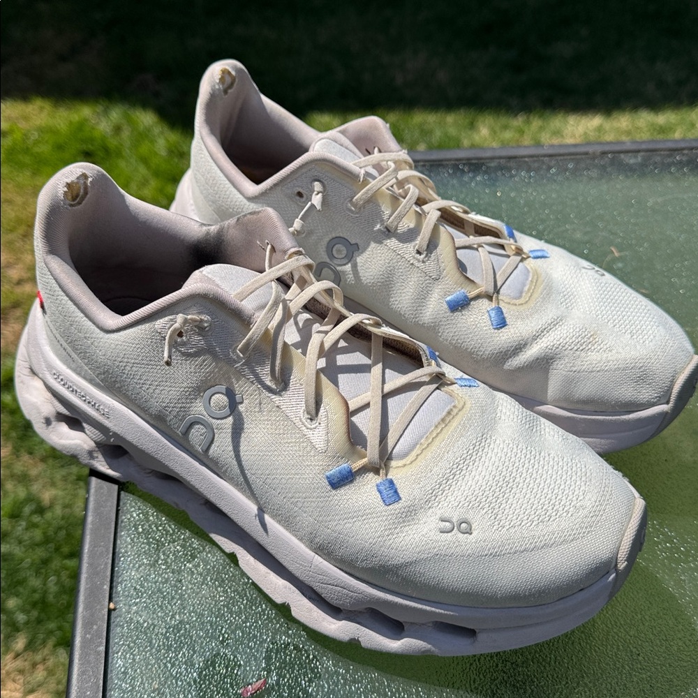 On Cloudtilt Sneakers in Sand Lavender 8.5